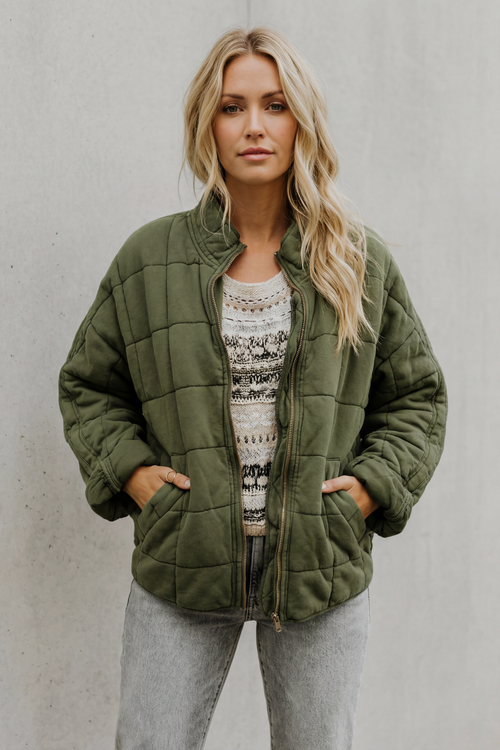 Gaia | Oversized Quilted Women's Jacket with High Collar and Slanted Pockets - Everyday Comfort