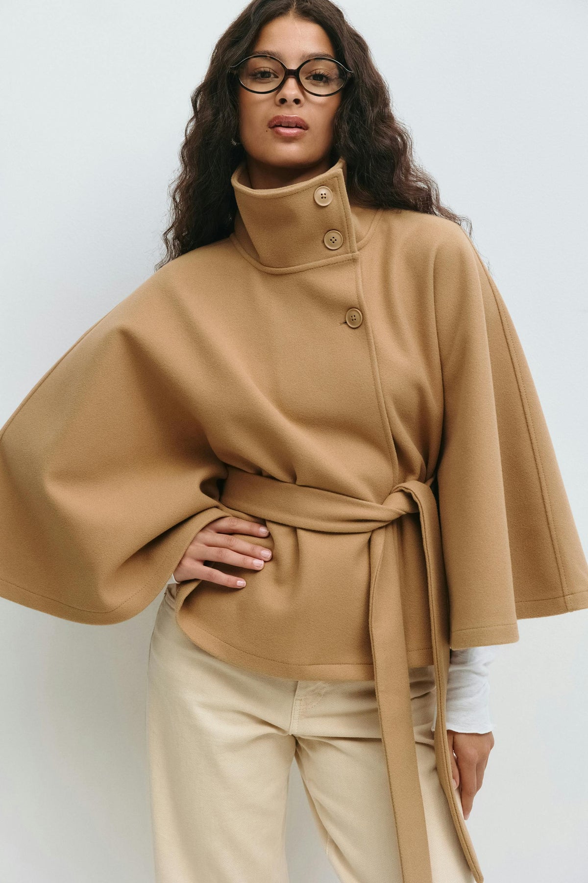 Beatrice | Cappotto Mantella Donna Collo Alto con Cintura - Linea Scenica