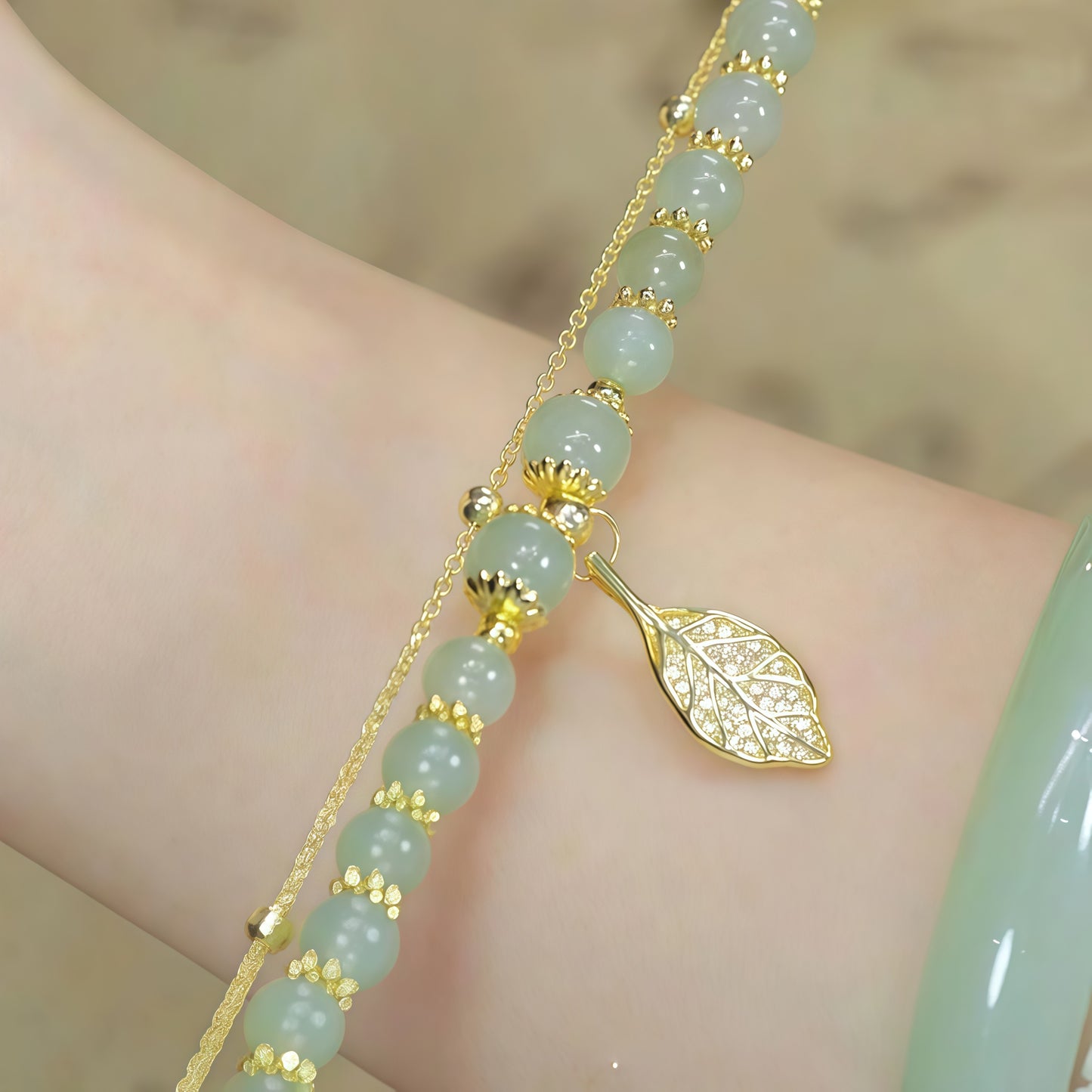 Women's Bracelet in Green Jade with Golden Details