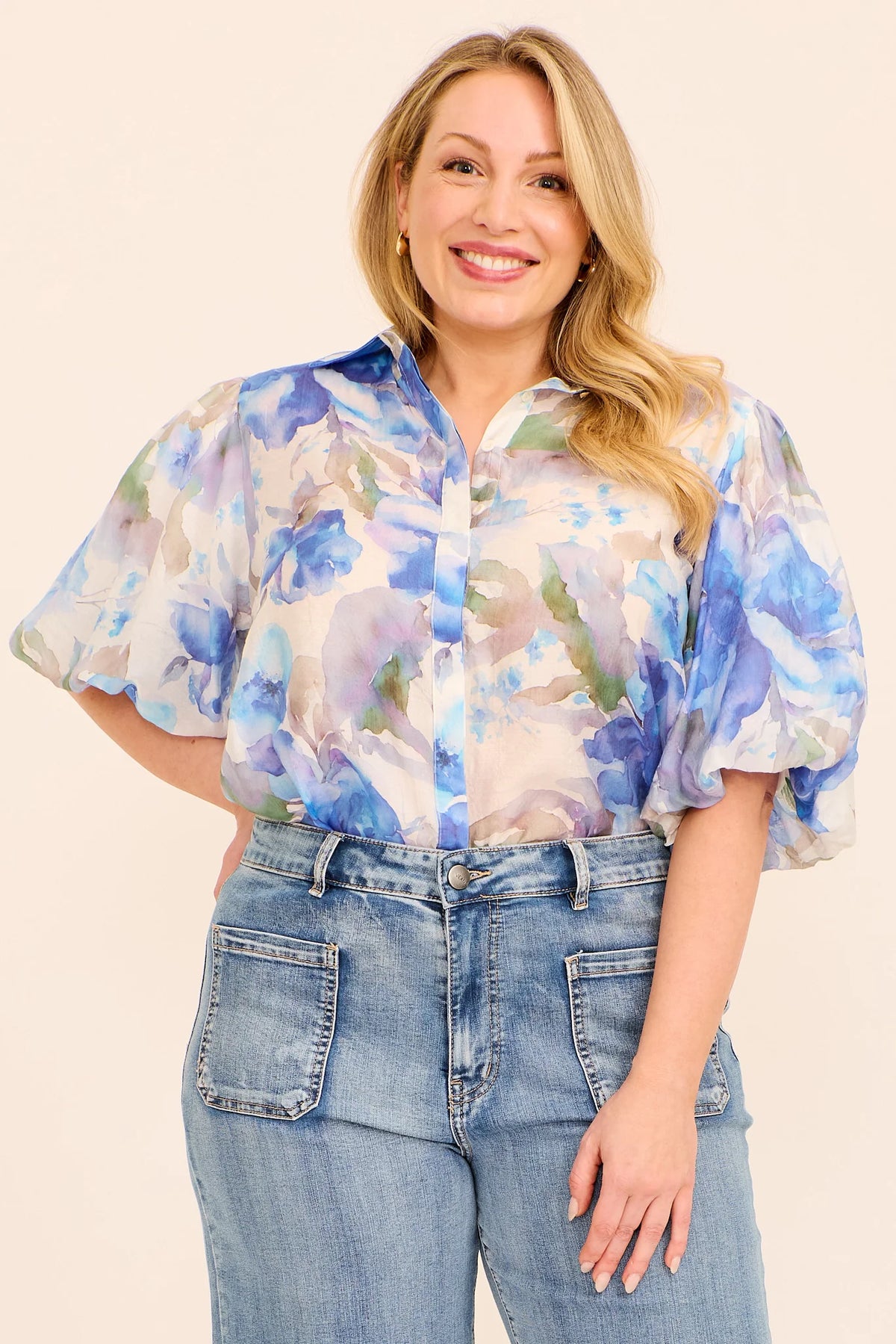 Aeryn | Elegante Camicia Donna Blu Floreale Rilassata 2