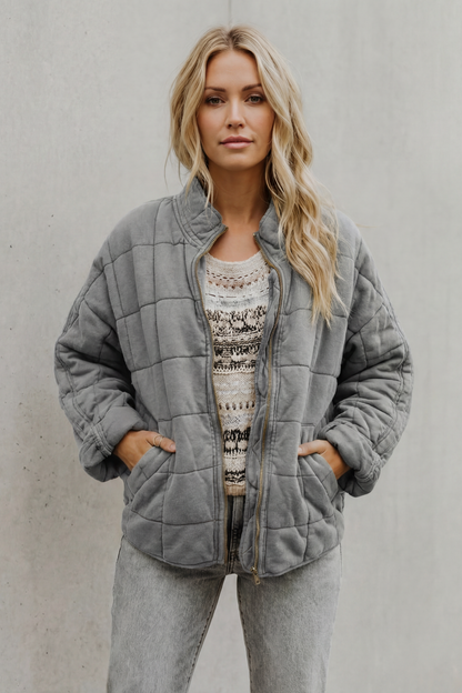 Gaia | Oversized Quilted Women's Jacket with High Collar and Slanted Pockets - Everyday Comfort