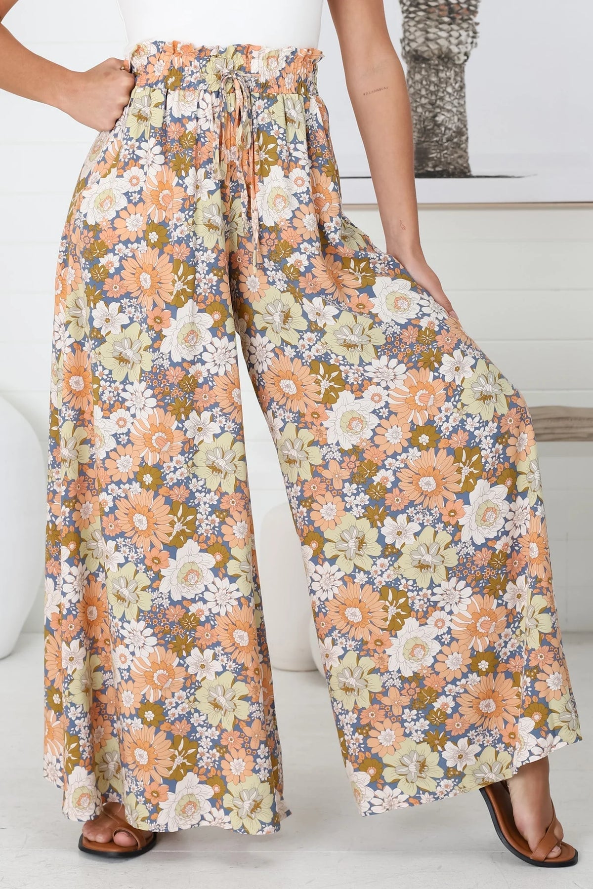 Ava | Eleganti Pantaloni a Gamba Larga con Stampa Floreale 3