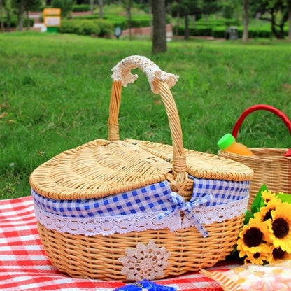 Woven Wicker Picnic Basket with Removable Liner - Elegant and Versatile for Picnics and Decoration