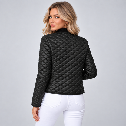 Clelia | Damensteppjacke mit V-Ausschnitt und Zierknöpfen - Elegante Wärme