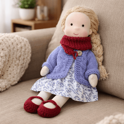 Elora | Bambola Waldorf in Cotone Fatta a Mano con Design Minimalista | Gioco Creativo per Sviluppo Emotivo 20