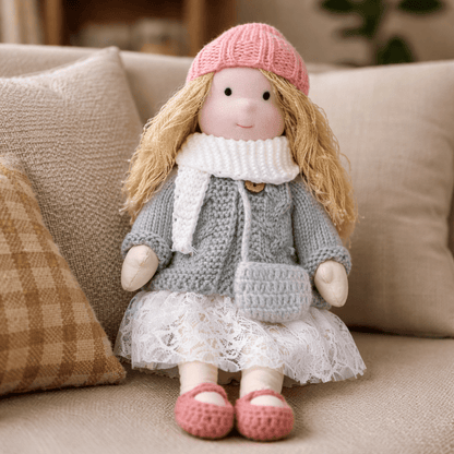 Elora | Bambola Waldorf in Cotone Fatta a Mano con Design Minimalista | Gioco Creativo per Sviluppo Emotivo 35