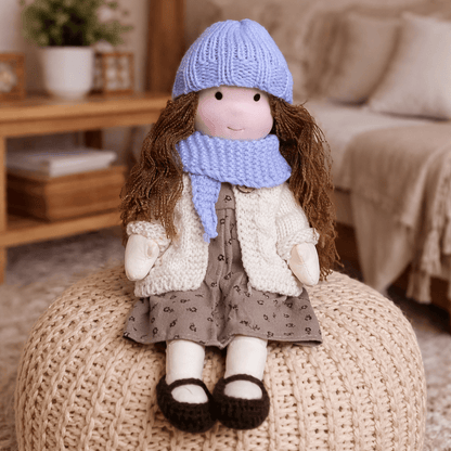 Elora | Bambola Waldorf in Cotone Fatta a Mano con Design Minimalista | Gioco Creativo per Sviluppo Emotivo 4