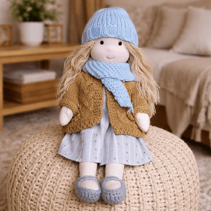Elora | Bambola Waldorf in Cotone Fatta a Mano con Design Minimalista | Gioco Creativo per Sviluppo Emotivo 5