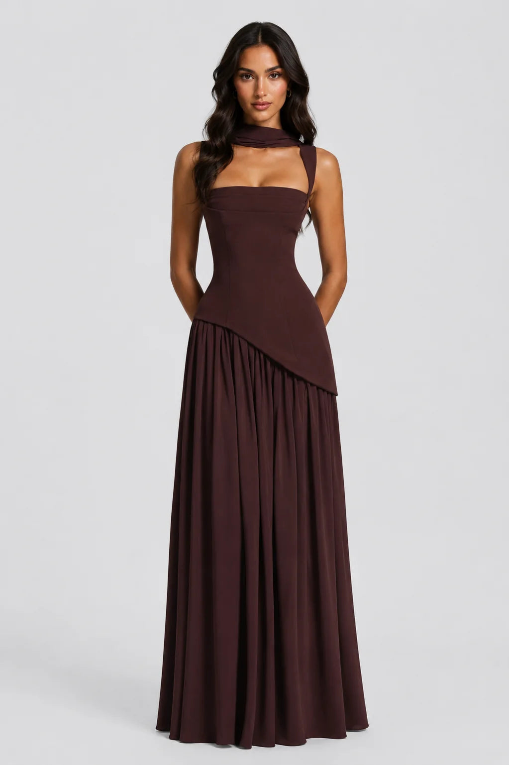 Emily | Elegante Maxi Abito Drappeggiato in Satin Morbido 3