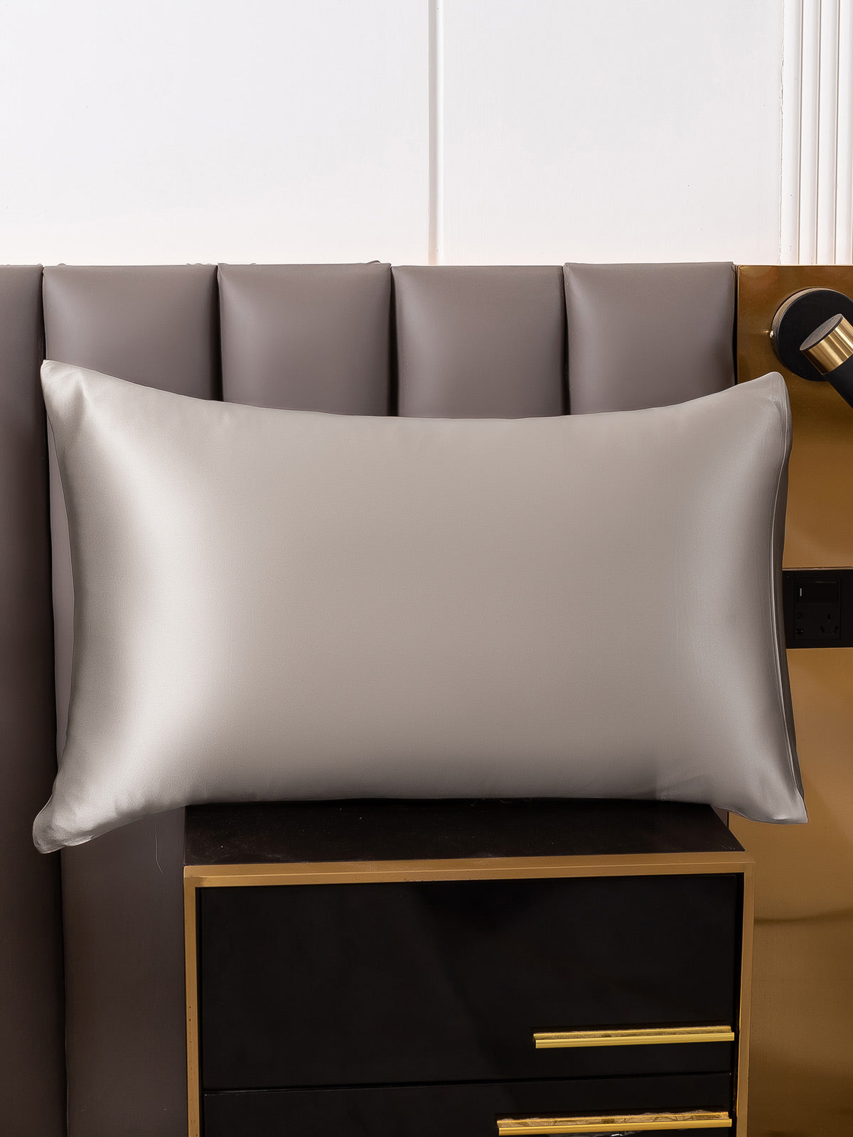 Silk Pillowcase | 30 Momme Silk Pillowcase with Envelope Closure | Comfort and Wellness for Hair and Skin