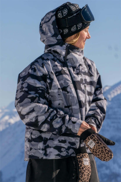 Candida | Women's Off-White Snow Jacket with Ventilation and Multiple Pockets - Winter Performance