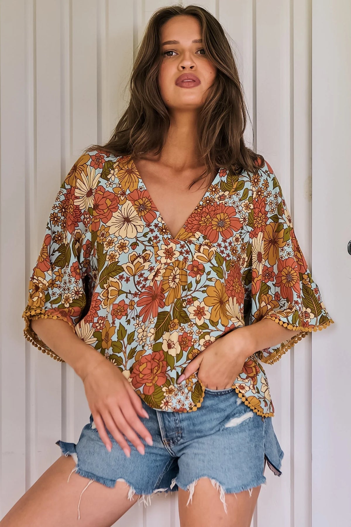 Gabriella | Elegante Top con Collo alla Mandarin e Dettagli in Pizzo 0