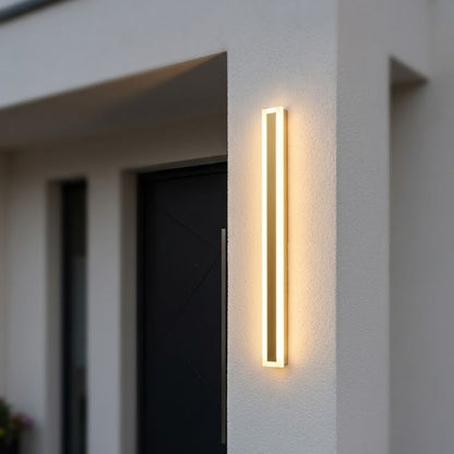 Illuminazione Esterno | Lampada da Parete LED Impermeabile Dorata con Telecomando | Design Moderno per Giardini e Facciate 1