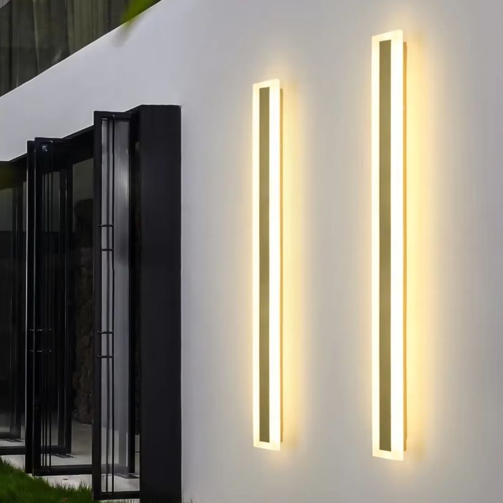 Illuminazione Esterno | Lampada da Parete LED Impermeabile Dorata con Telecomando | Design Moderno per Giardini e Facciate 6