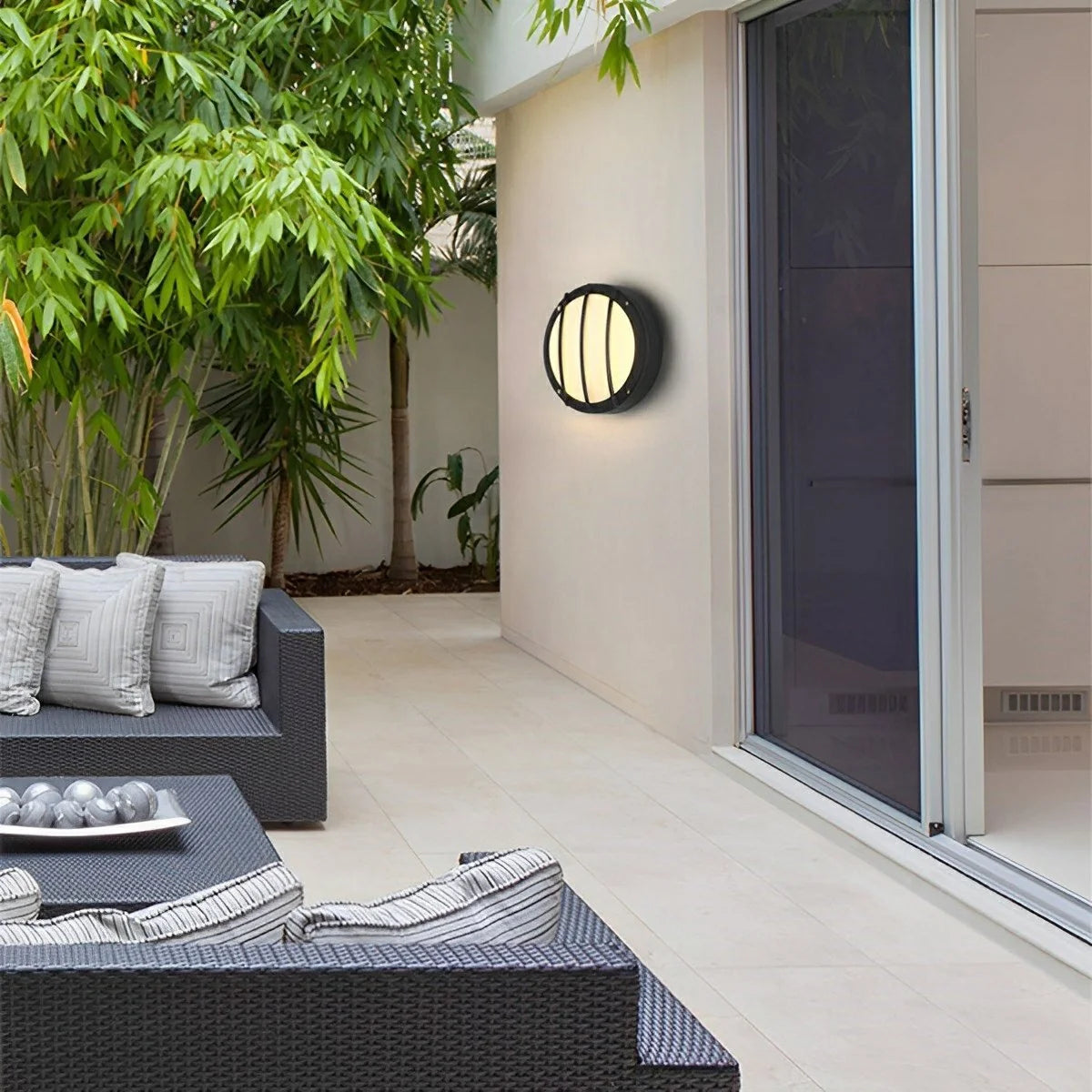 Lampada da Parete LED Rotonda Impermeabile con Design Moderno | Applique da Esterno per Illuminazione Funzionale e Stile Contemporaneo 4