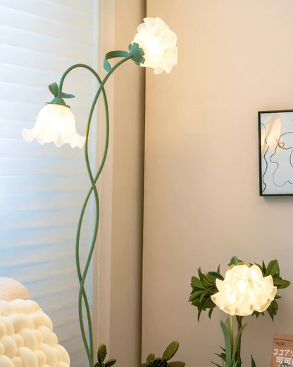 Floral Floor Lamp with Elegant Lampshades