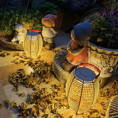 Solar Garden Lamp in Rattan with Waterproof Handle