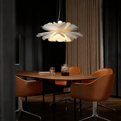 LotusGlow | Elegante Lampada a Sospensione Moderna in Vetro e Metallo 3