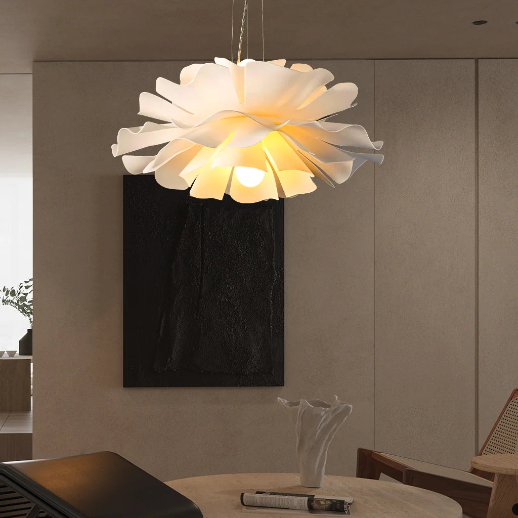 LotusGlow | Elegante Lampada a Sospensione Moderna in Vetro e Metallo 7