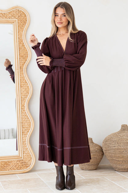 Mia | Elegante Abito Midi Fit And Flare con Scollatura a V 5