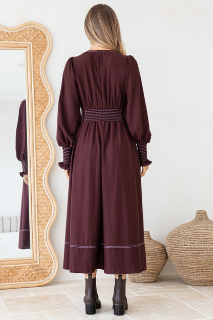 Mia | Elegante Abito Midi Fit And Flare con Scollatura a V 7
