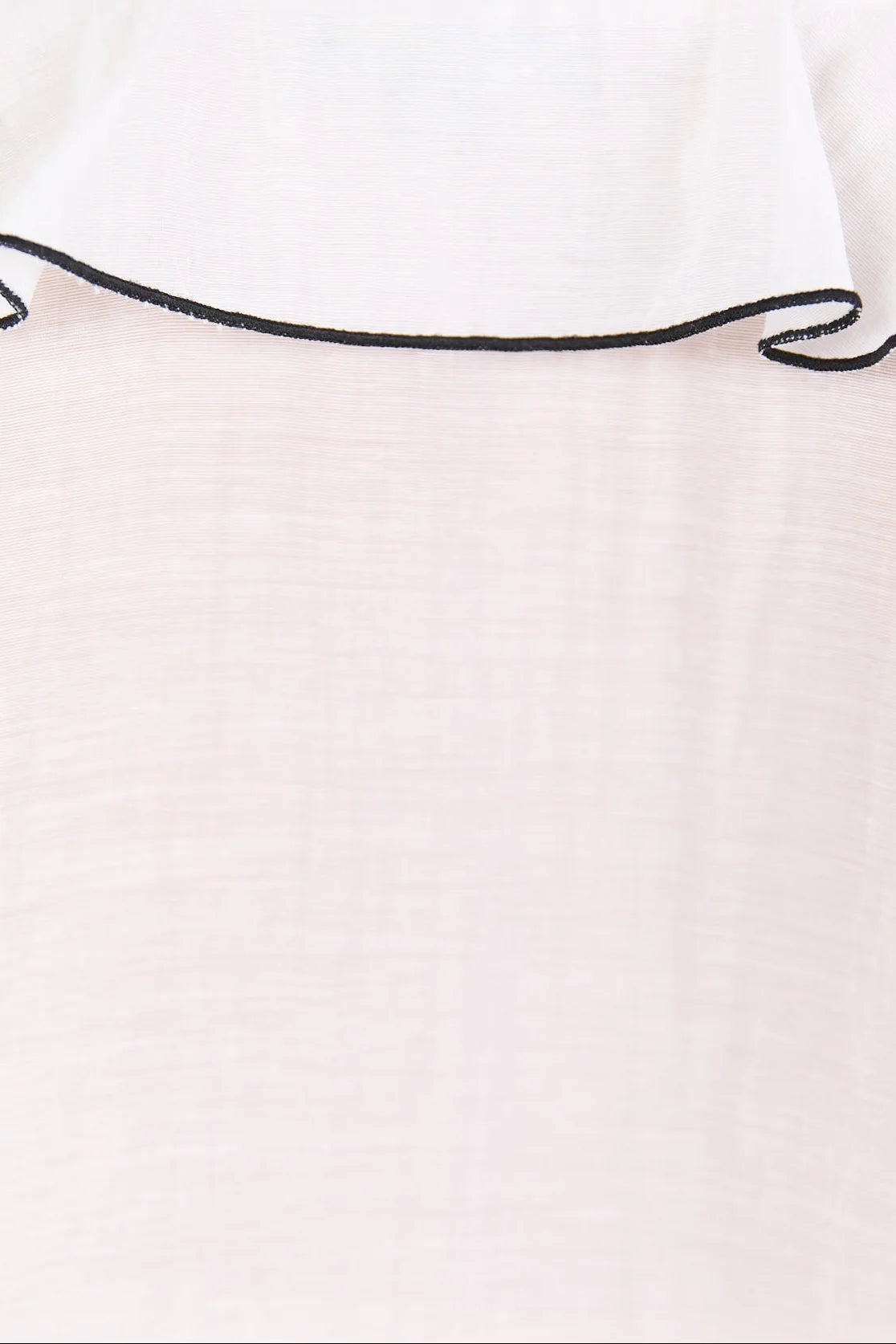Mia | Elegante Blusa Trasparente con Rouches e Bordo Nero 7