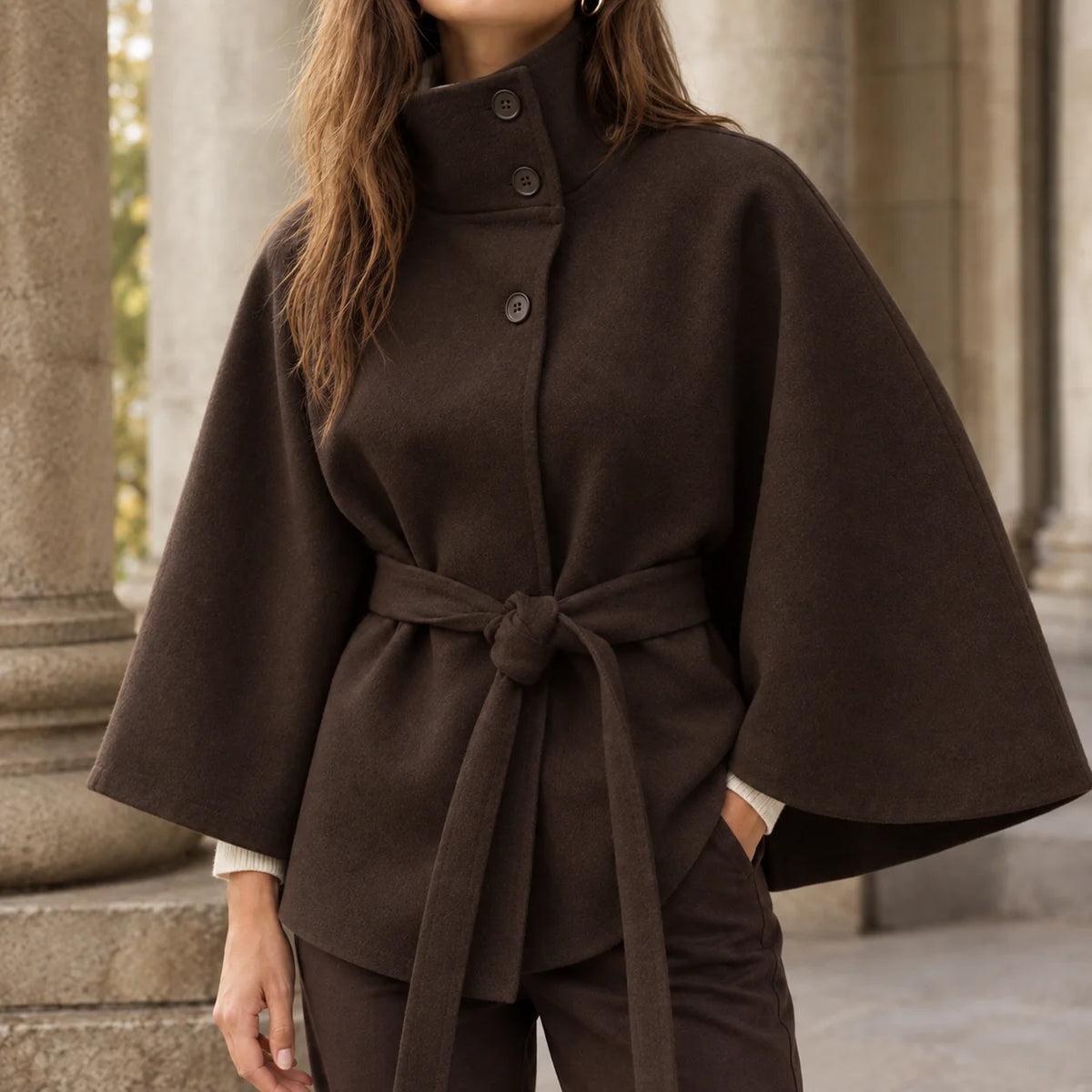 Mia | Elegante Cappa Ampia con Cintura Regolabile 4