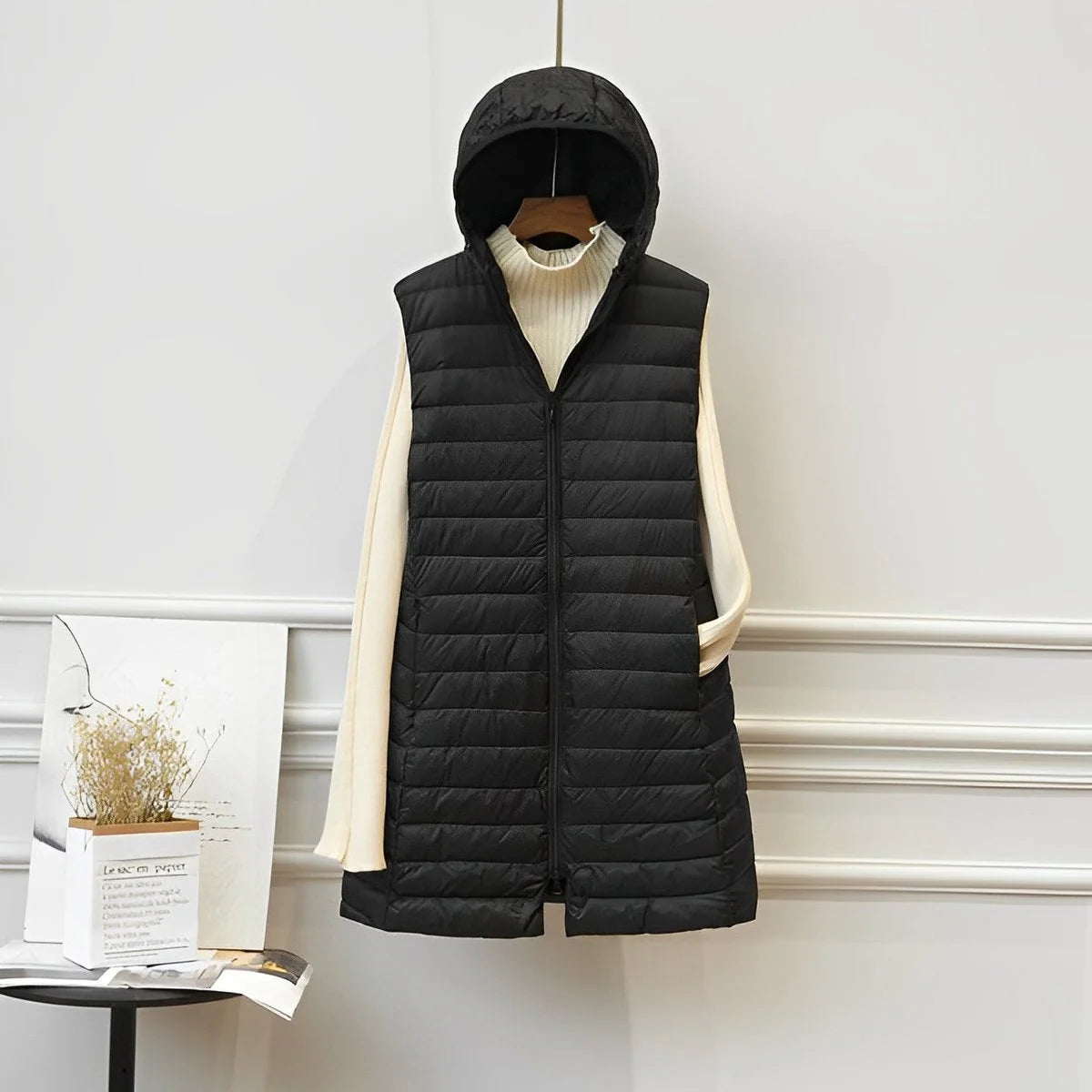 Mia | Elegante Gilet Lungo Trapuntato con Cappuccio per Donna 0