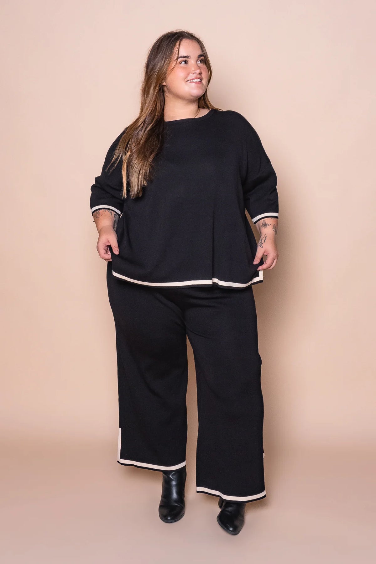 Mia | Elegante Set Tuta Donna in Nero, Comodo e Versatile 1