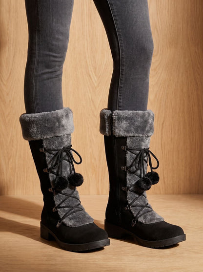 Ortensia | Halbhohe Winterstiefel für Damen mit weichem Umschlag und Pompon - Verspielte Wärme