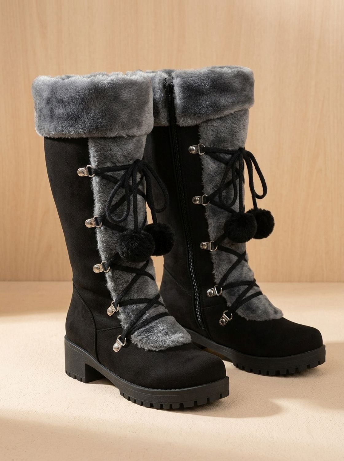 Ortensia | Halbhohe Winterstiefel für Damen mit weichem Umschlag und Pompon - Verspielte Wärme