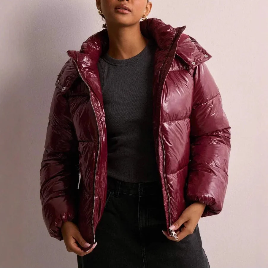 Sara | Padded Women's Jacket with Hood and Glossy Quilting - Lightweight Warmth
