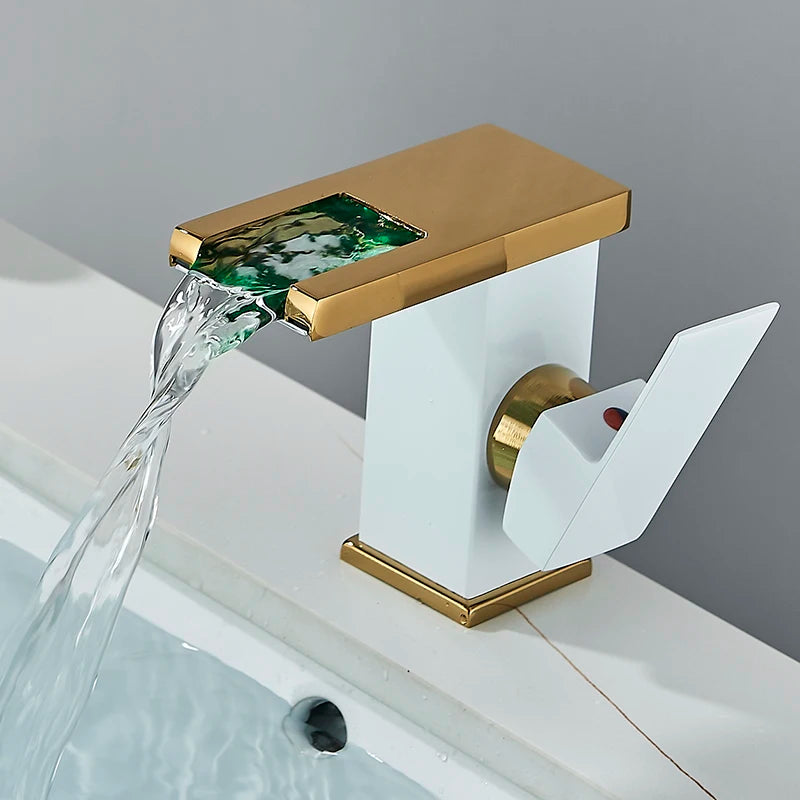 Rubinetto Lavabo Nero con LED e Maniglia Singola | Design Elegante per Controllo Temperatura 13