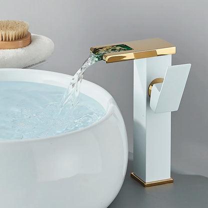 Rubinetto Lavabo Nero con LED e Maniglia Singola | Design Elegante per Controllo Temperatura 14