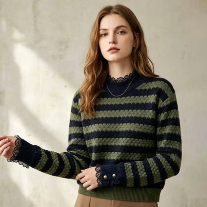 Samantha | Elegante Maglione a Righe con Pizzo per Donna 1