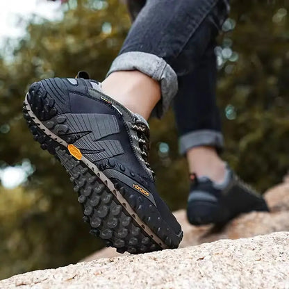 Men's Trekking Shoes | Waterproof Leather with Non-Slip Sole | Comfort and Durability for Outdoor Adventures