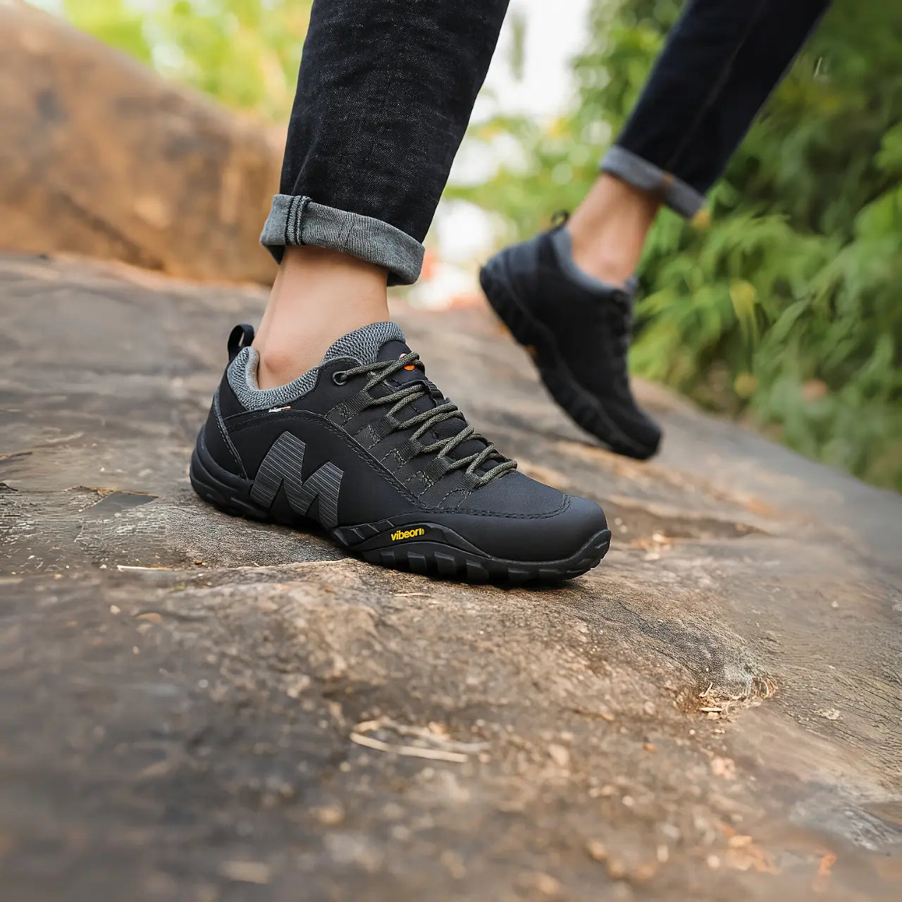 Men's Trekking Shoes | Waterproof Leather with Non-Slip Sole | Comfort and Durability for Outdoor Adventures