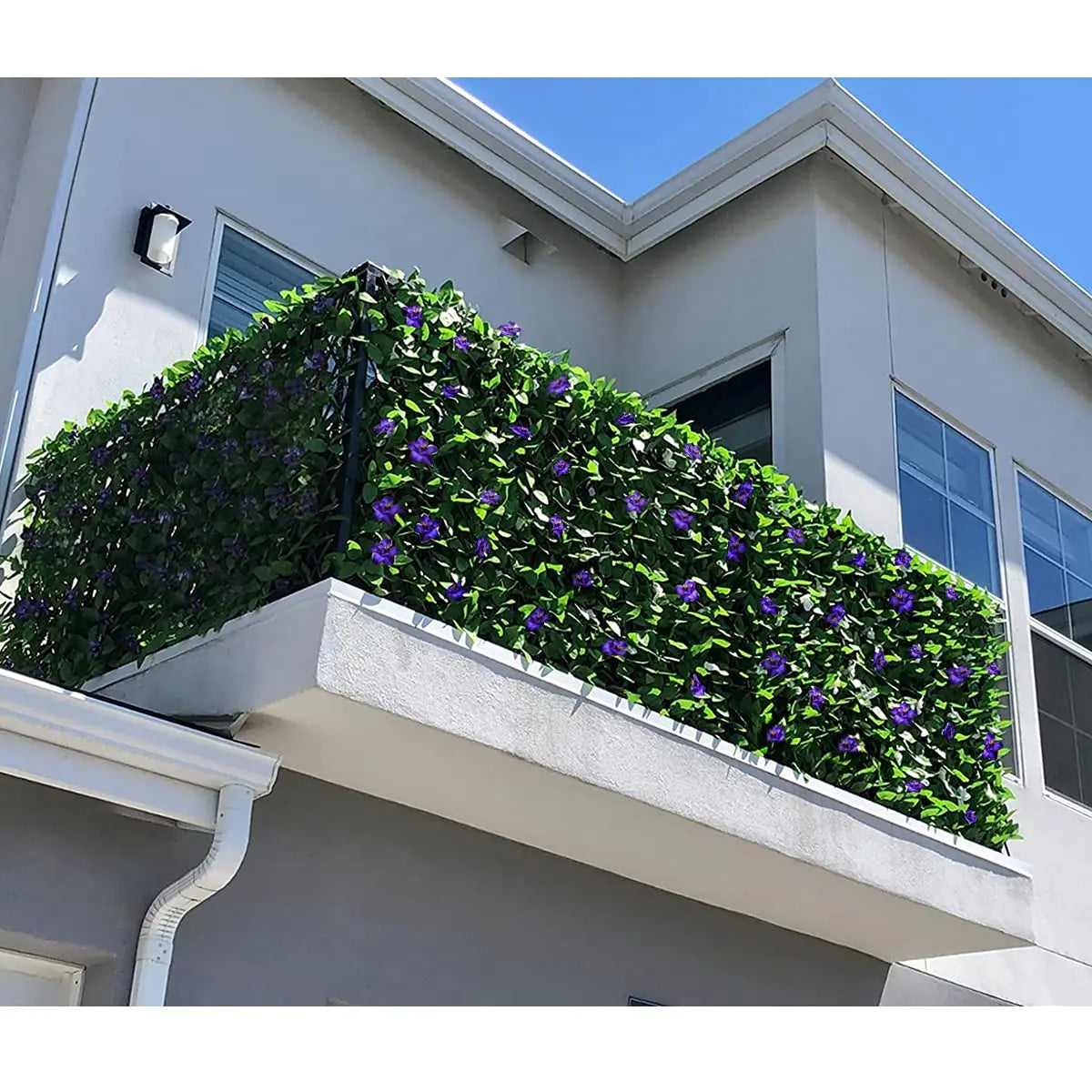 Expandable Privacy Screen with Artificial Ivy | Elegant Durable Design for Gardens and Balconies