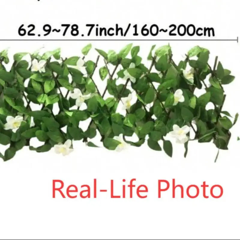 Expandable Privacy Screen with Artificial Ivy | Elegant Durable Design for Gardens and Balconies