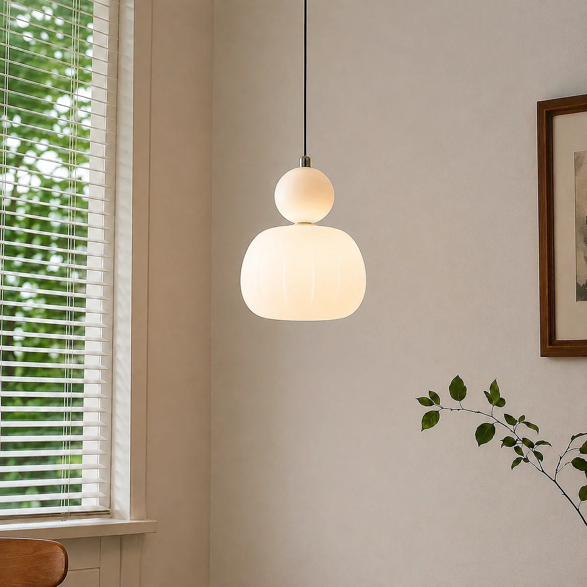 Scout | Elegant Cream Art Déco Pendant Lamp for Modern Interiors 0