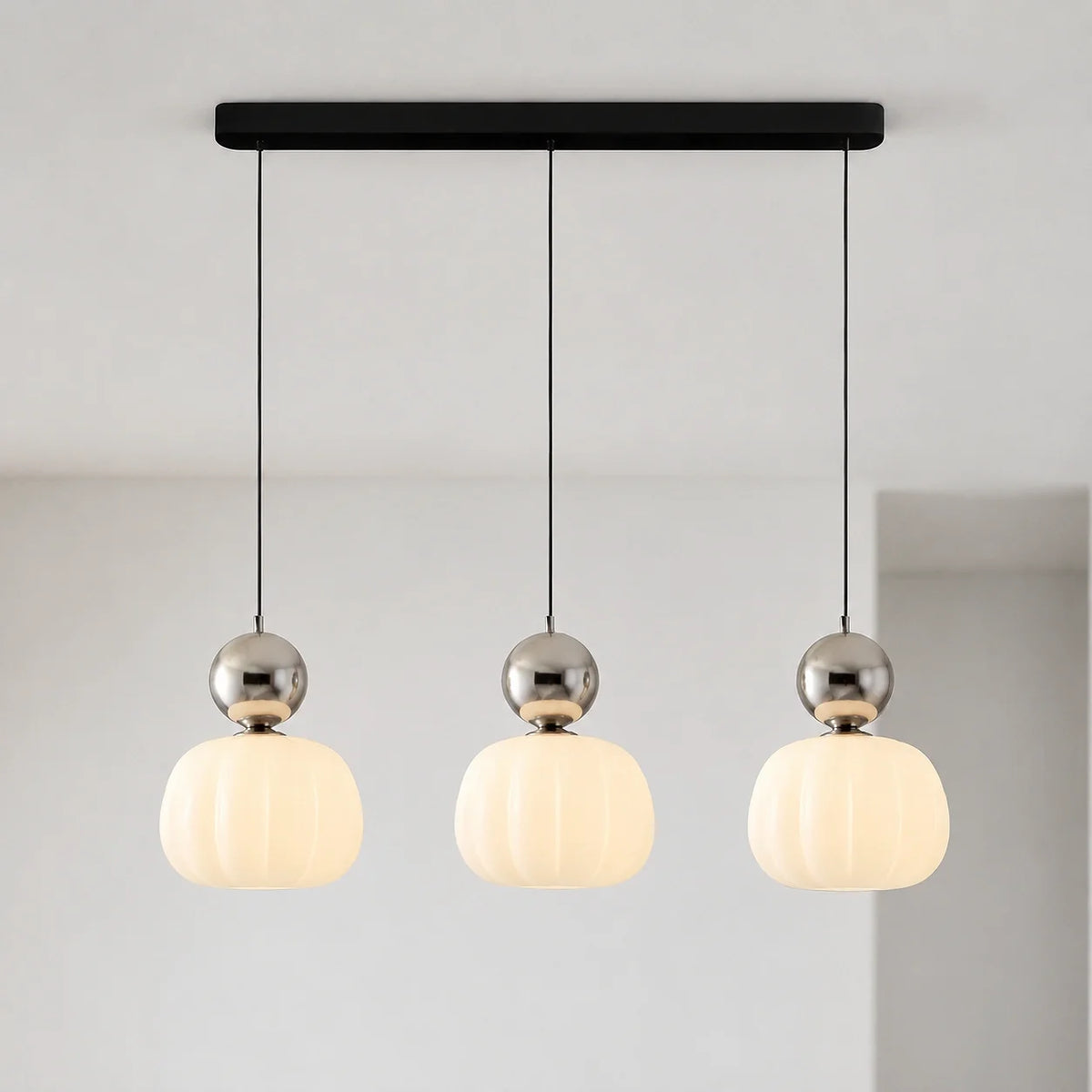 Scout | Elegant Cream Art Déco Pendant Lamp for Modern Interiors 9