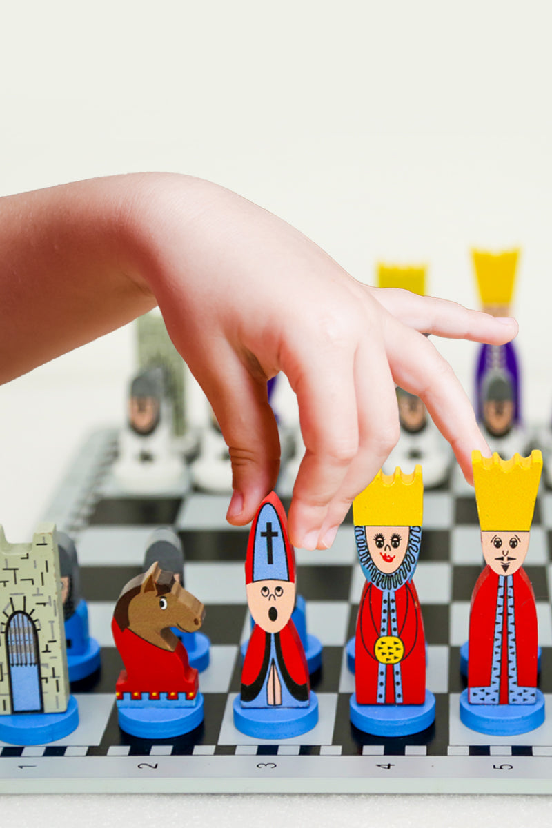 Set Avventura | Scacchi Educativi in Legno con Disegni Colorati | Stimola il Pensiero Strategico per Bambini 3
