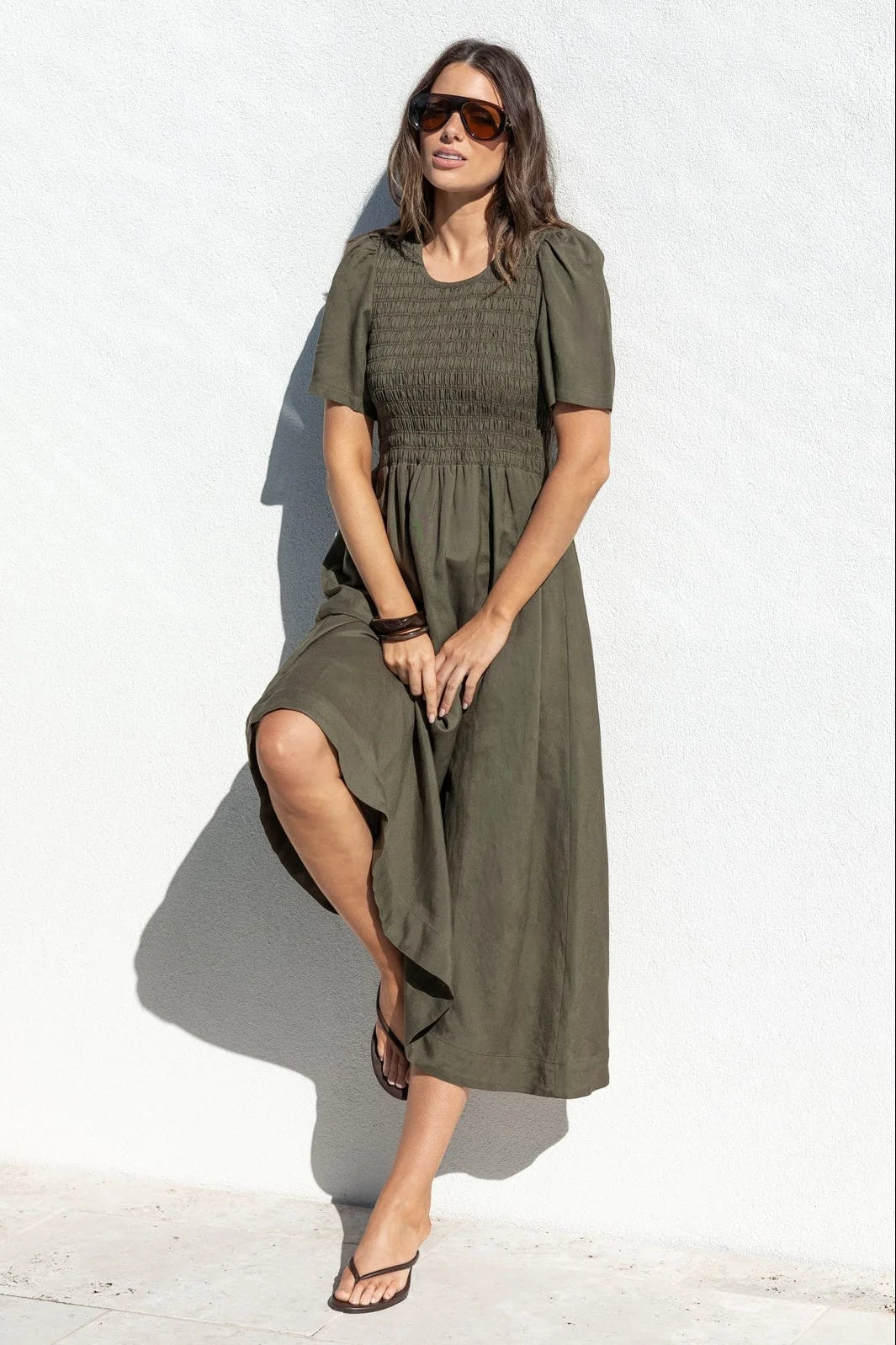 Sofia | Elegante Abito Midi in Lino Verde Oliva per Donna 0