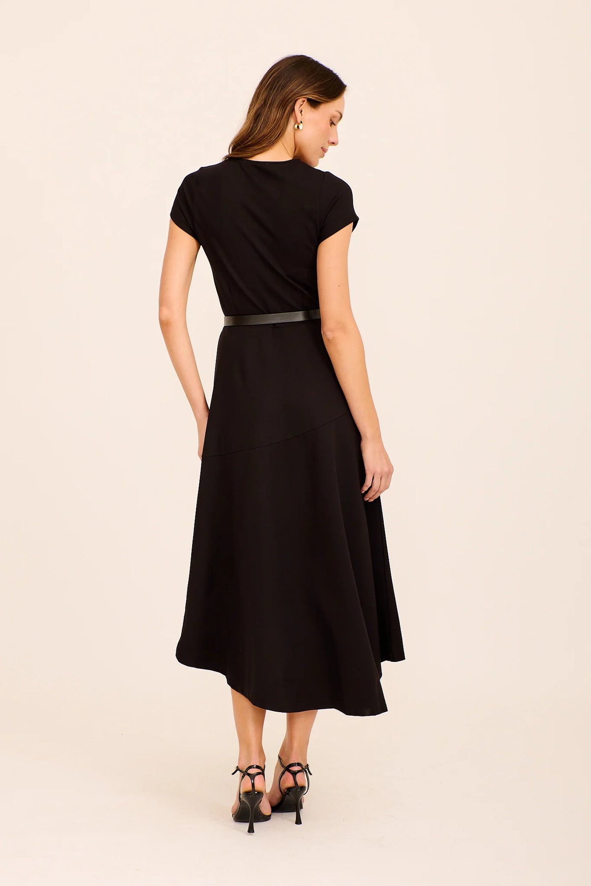 Sophia | Elegante Abito Midi Nero con Cintura per Donna 3