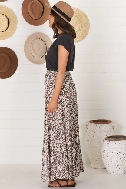 Sophie | Boho Chic Maxi Gonna Alta Vita con Spacchi in Stampa Leopardata 6
