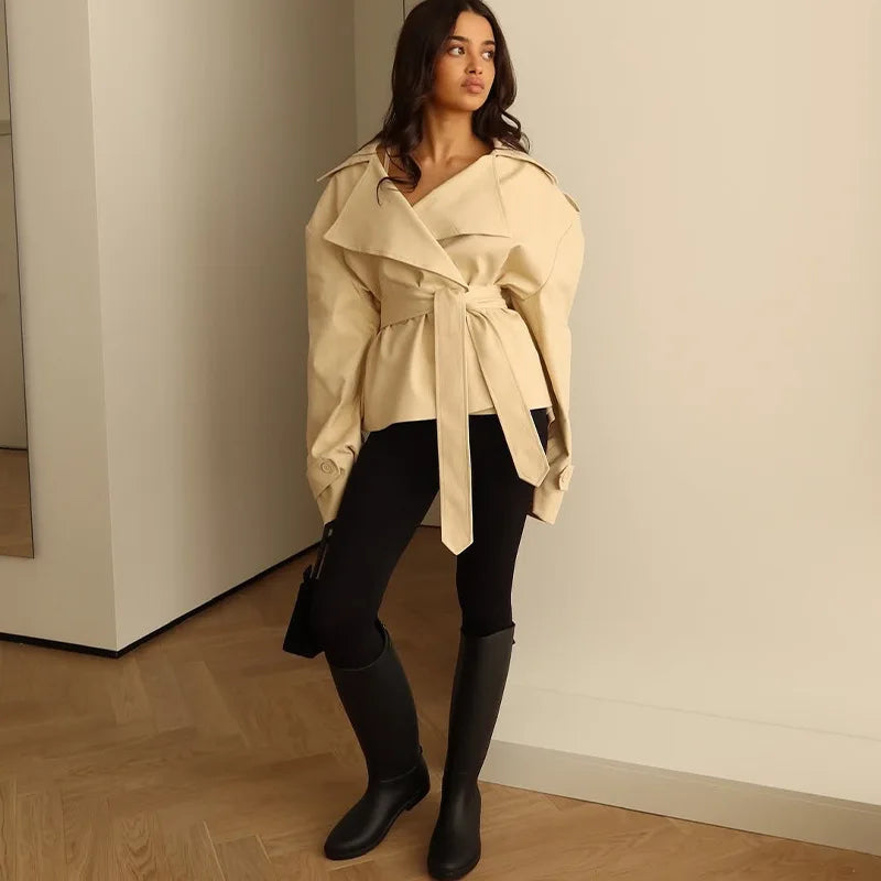 Sophie | Elegante Cappotto Corto Antivento da Donna 7
