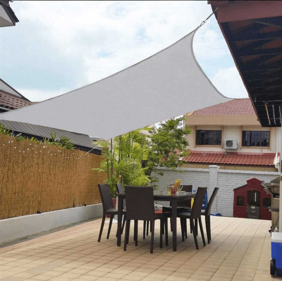 Water-Repellent Sunshade Sail with UV Protection | Easy Installation for Outdoor Comfort