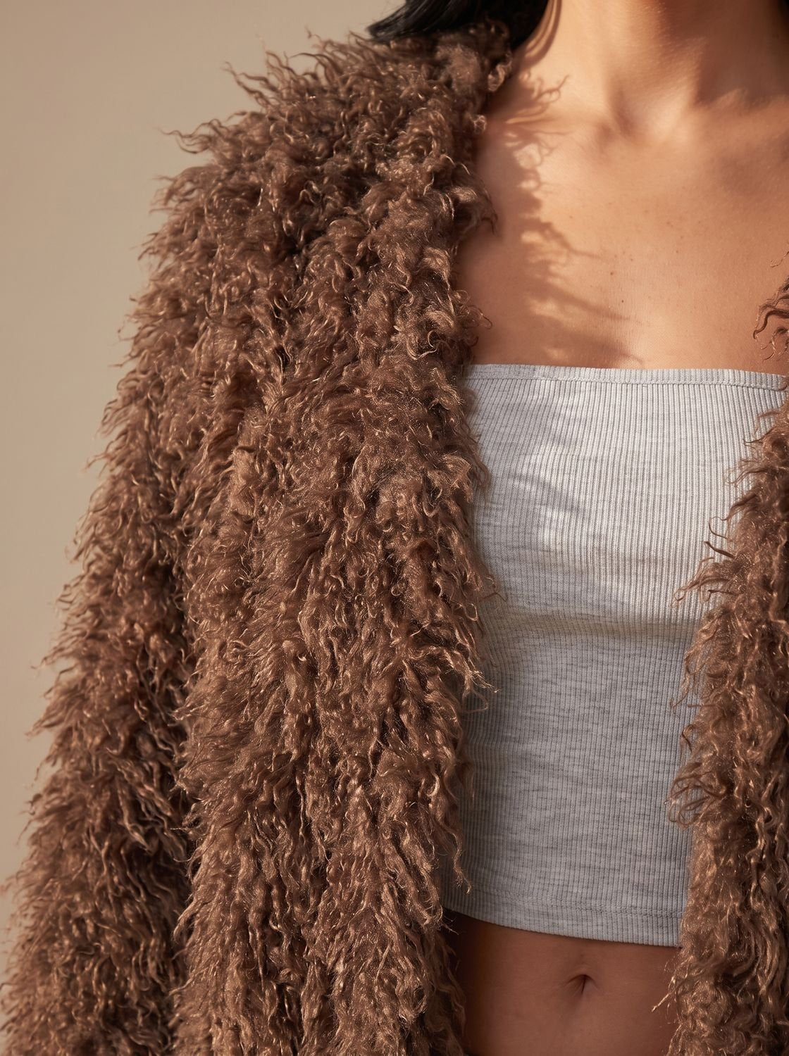 Teodora | Offene Oversize-Damenjacke in Teddyoptik - Kuschelige urbane Eleganz