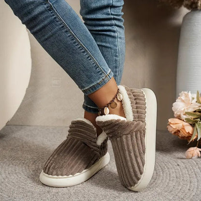 Gabriele | Unisex Lined Winter Slippers with Non-Slip Sole - Everyday Relaxation