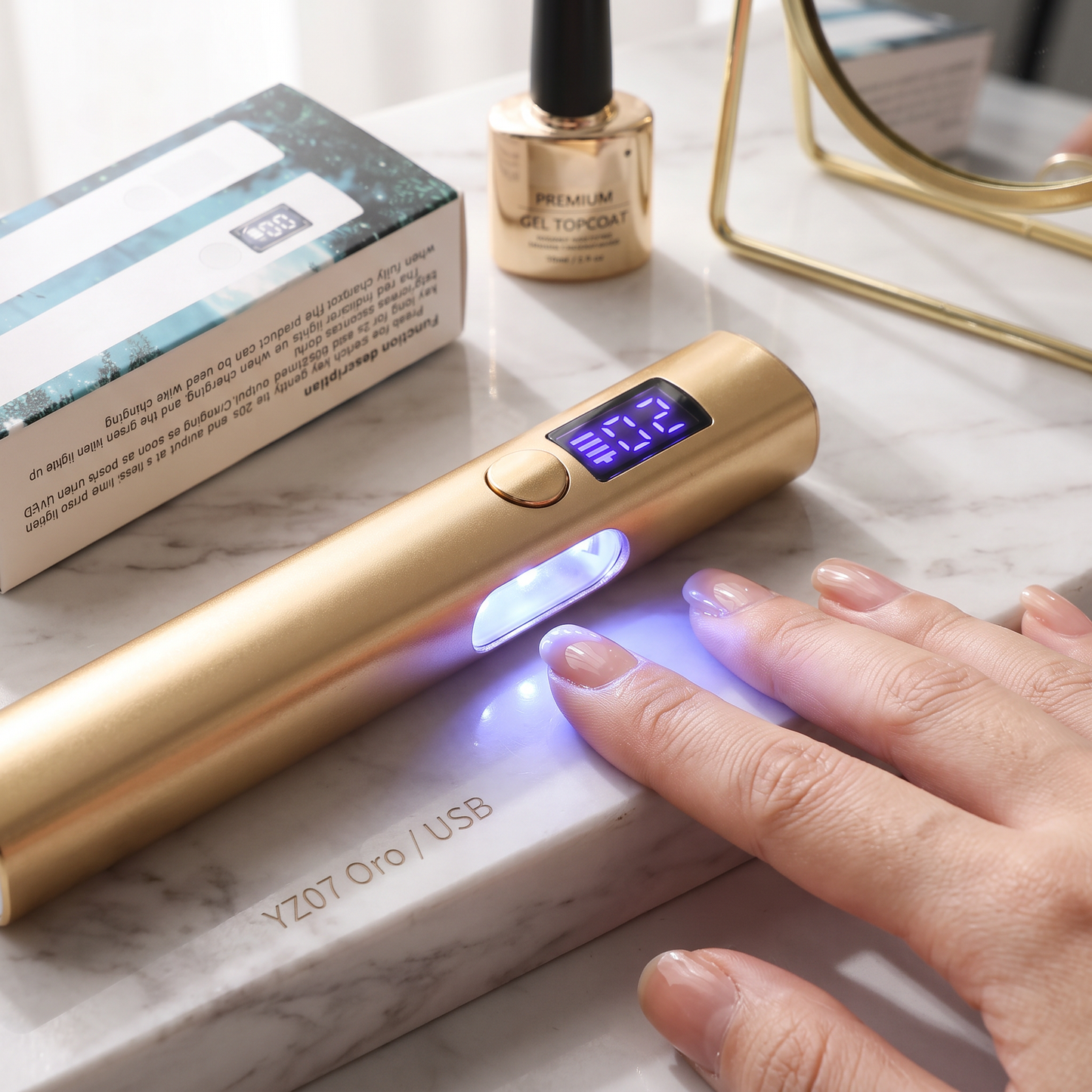 Lampada Unghie Professionale UV LED Portatile con Asciugatura Rapida - YZ07 Oro / USB - hero